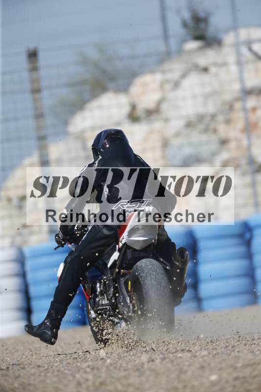 /Archiv-2024/01 26.-28.01.2024 Moto Center Thun Jerez/Gruppe schwarz-black/11